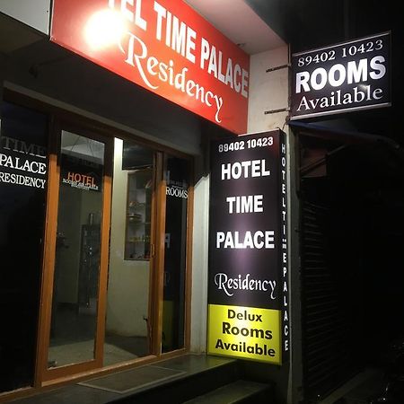 Hotel Time Palace Ooty Buitenkant foto
